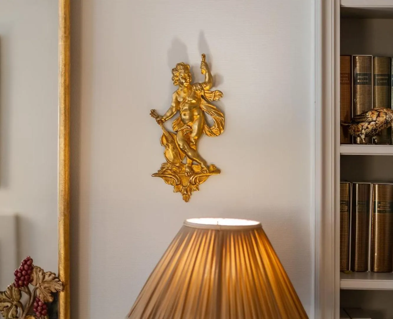 Veeve - Triumphant Design Paris